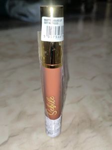 Makeup Revolution X Get Notices