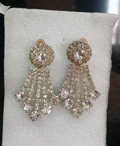 Elegant Traditional Rhinestone Dangler Earrings 🤍