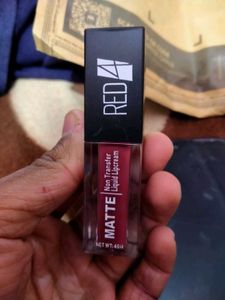 Red4 Matte Liquid Lipcream