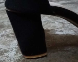 Combo Heels And Highlighter