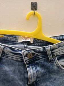 Lee Cooper slightly ripped jeans.