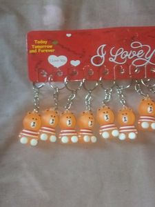 Excellent Unused Pack Of 12 Keychains