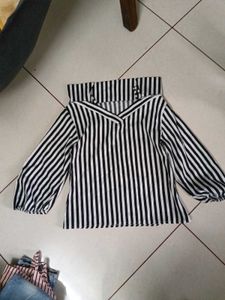 Striped Top &amp; Dark Wash Jeans Set