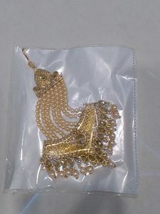 Elegant Gold &amp; Pearl Maang Tikka, pakistani side t