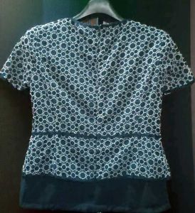 Circle Chic Teal Top