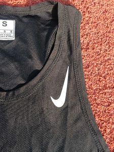 Nike T-Shirt