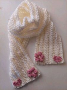 white 🤍 scarf 🧣