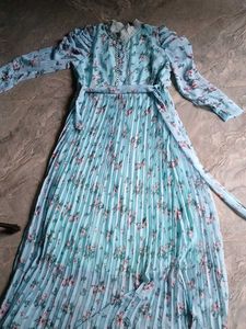 Pretty Designed Full Neck Korean Gown