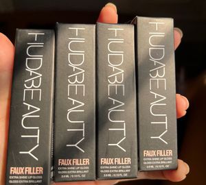 Huda Beauty Faux Filler Lip