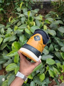 Puma High-Top Sneakers