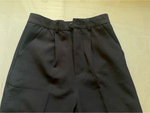 Black trousers