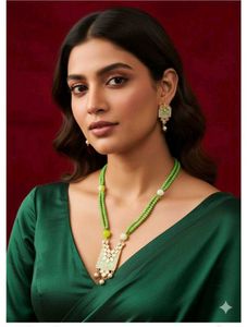 Elegant Green Jewelry Set new with tag