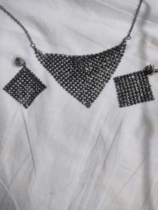 Necklace Det