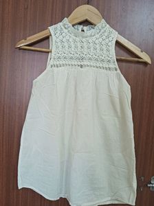 Off Wite Tank Top