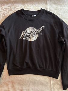 H&amp;M Sweatshirt