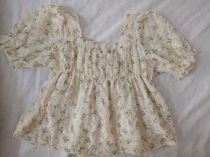 Floral Lace Puff Sleeve Top