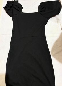 Chic Black Bodycon Mini Dress