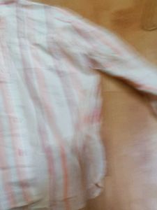 Stylish White Shorts with Bold Orange Lining – Spo