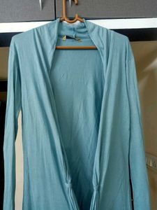 WOMEN&#39;S Light Blue SHRUG