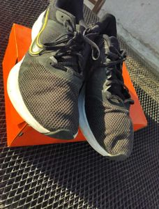🏂OG NIKE DOWNSHIFTER 11 LIMITED EDITION