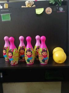 Dora the Explorer Bowling Set