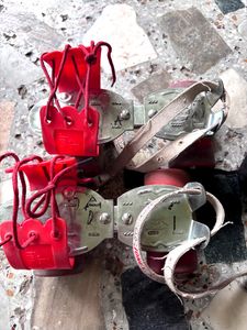 Skates With Kit (one glove missing)
