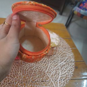 Anguri Matki Shape Jewelry/bangle Box