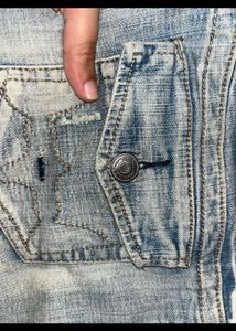 Y2K Revival: The HYDRAULIC Denim Skirt