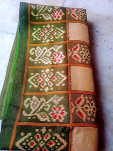 Cream Nd Green Colour Saree