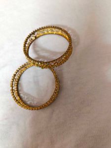 Gold Tone Bangle Set