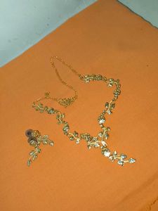 Floral Necklace and Earring Set