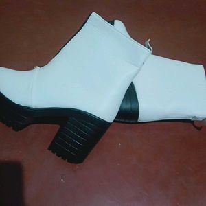 High Heals Boots For Girls 👢