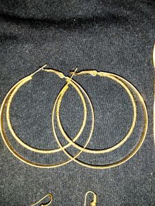 4   Earring Set