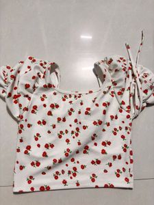 ❀˚˖🌸🌷✧ 🦢⋆˖°Floral Crop Top