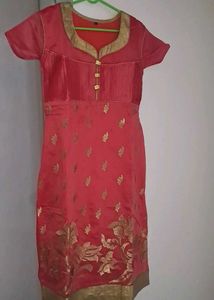 Elegant Red &amp; Gold Kurta