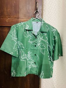 Green Floral Print Crop Shirt