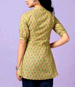 Floral Button-Up Tunic Top