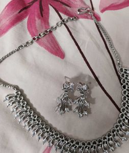 Elegant Silver Necklace &amp; Earrings Set