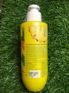 PLIX Pineapple Exfoliating Body Wash