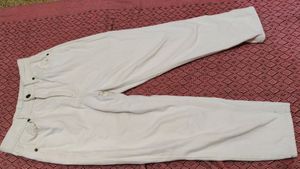 It&#39;s a Creamish White Jeans