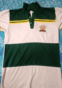 I&#39;m selling my old school lower and t shirt