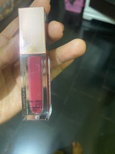 New Swiss Beauty Hold Me Matte Lipstick ( Burnt Ro