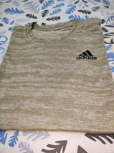 Regular Fit Heathetred Crew Neck Tshirt With Brand