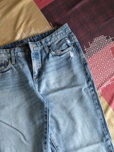 Stylish Light Wash Jeans