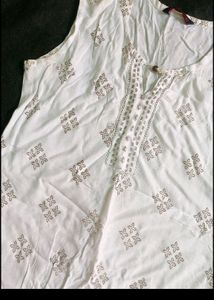 Myntra Keylock Printed Cotton Top