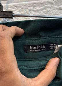 🇹🇷 Bershka Imported Velvet Skirt