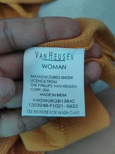 Van Heusen Sweater