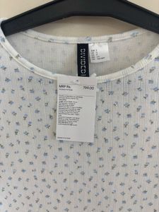 H&amp;M OVERLOCK DETAILED POINTELLE TOP
