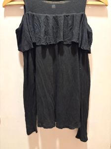 AMISU Beautiful Cold Shoulder Top