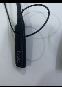 Boat Rockerz 235V2 Wireless Headphone